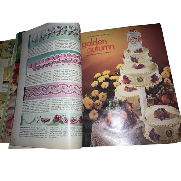 Wilton Yearbook of Cake Decorating 1974 Vintage - Picture 5 of 7